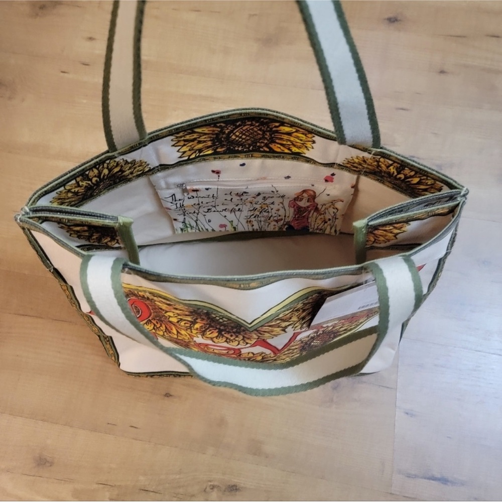 Sunflower Heart Love Tote Bag - Picture 11 of 12